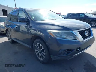 2013 Nissan Pathfinder SV with VIN 5N1AR2MM7DC629659, listed as a IAAI auction lot 41584506 with 213,884 mi miles. Bid and sale history available at carsss.com. Image 1.