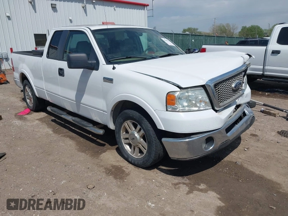 2007 Ford F-150 XL с VIN 1FTPX12V87KC18744, выставлен на аукционе IAAI как лот 42045966 с пробегом 311 282 миль миль и . История ставок и продаж доступна на DreamBid. Изображение 1.