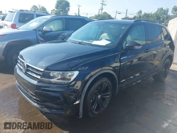 2019 Volkswagen Tiguan SE z VIN 3VV3B7AX3KM135261, wystawiony jako IAAI lot #42600904 z przebiegiem 62 026 mil mil oraz . Historia ofert i sprzedaży dostępna na DreamBid. Obrazek 20.