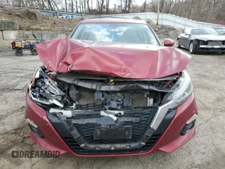 2019 Nissan Altima 2.5 Platinum with VIN 1N4BL4FW0KC131276, listed as a Copart auction lot 50414325 with 100,778 mi miles and Salvage Title. Bid and sale history available at carsss.com. Image 5.