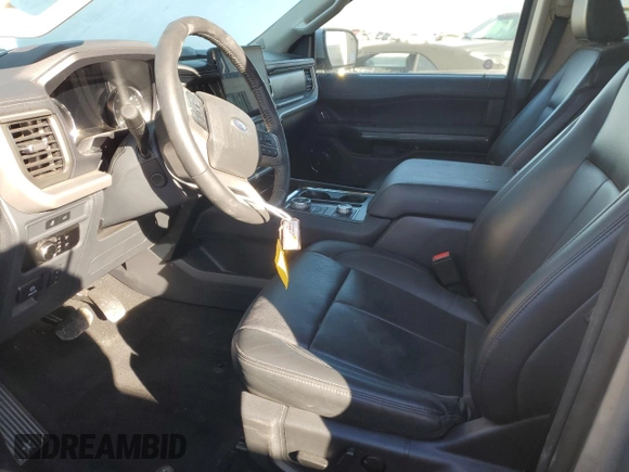 2024 Ford Expedition Max XLT with VIN 1FMJK1J83REA32266, listed as a Copart auction lot 47216965 with 26,177 mi miles and Clean Title. Bid and sale history available at DreamBid. Image 7.