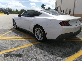 2024 Ford Mustang GT with VIN 1FA6P8CF2R5400362, listed as a IAAI auction lot 42424355 with 5,475 mi miles and . Bid and sale history available at DreamBid. Image 3.