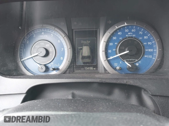2017 Toyota Sienna XLE Auto Access Seat with VIN 5TDYZ3DC8HS802819, listed as a IAAI auction lot 41999201 with 154,186 mi miles and . Bid and sale history available at DreamBid. Image 7.