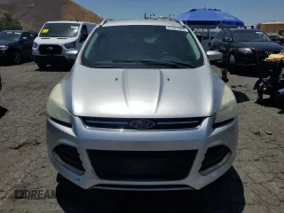 2015 Ford Escape Titanium with VIN 1FMCU0JX3FUB81735, listed as a Copart auction lot 61622995 with 154,932 mi miles and Clean title. Bid and sale history available at DreamBid. Image 5.