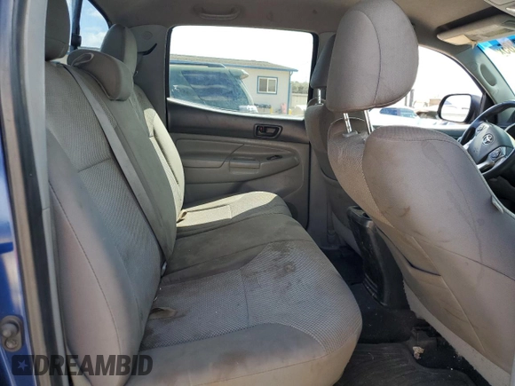 2015 Toyota Tacoma z VIN 3TMLU4EN4FM166332, wystawiony jako Copart lot #58080185 z przebiegiem 94 135 mil mil oraz Czysty tytuł • Clean title. Historia ofert i sprzedaży dostępna na DreamBid. Obrazek 10.