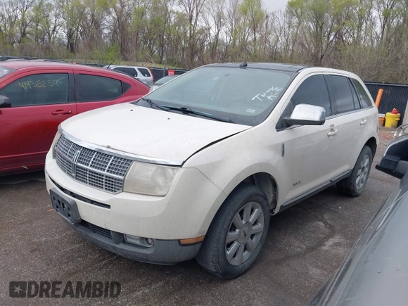 2008 Lincoln MKX with VIN 2LMDU88C08BJ12939, listed as a IAAI auction lot 41946108 with 222,183 mi miles and . Bid and sale history available at DreamBid. Image 2.