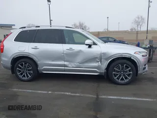 2018 Volvo XC90 Momentum with VIN YV4102PKXJ1343155, listed as a IAAI auction lot 41493054 with 73,243 mi miles. Bid and sale history available at carsss.com. Image 13.