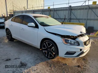 2018 Volvo S60 Dynamic with VIN YV126MFL6J2465236, listed as a Copart auction lot 85989604 with 99,863 mi miles and Non Repairable. Bid and sale history available at carsss.com. Image 4.