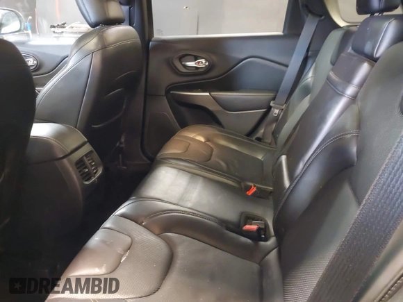 2019 Jeep Cherokee Limited z VIN 1C4PJMDXXKD294822, wystawiony jako IAAI lot #41995583 z przebiegiem 135 688 mil mil oraz . Historia ofert i sprzedaży dostępna na DreamBid. Obrazek 8.