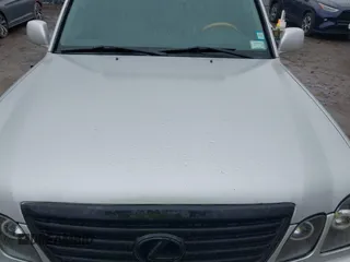 2006 Lexus LX 470 z VIN JTJHT00W364011426, wystawiony jako IAAI lot #42026869 z przebiegiem 254 659 mil mil oraz . Historia ofert i sprzedaży dostępna na DreamBid. Obrazek 6.