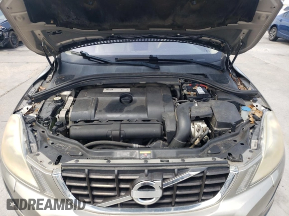 2012 Volvo XC60 3.2L z VIN YV4952DL5C2282067, wystawiony jako Copart lot #45854725 z przebiegiem 248 826 mil mil oraz Szkoda całkowita • Salvage title. Historia ofert i sprzedaży dostępna na DreamBid. Obrazek 24.