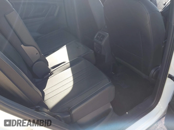 2024 Volkswagen Tiguan SE R-Line Black with VIN 3VV8B7AX3RM052588, listed as a IAAI auction lot 41876448 with 22,835 mi miles and . Bid and sale history available at DreamBid. Image 8.