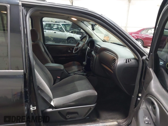 2008 Chevrolet TrailBlazer 3LT with VIN 1GNDT13SX82156467, listed as a IAAI auction lot 42059361 with 214,955 mi miles and . Bid and sale history available at DreamBid. Image 5.
