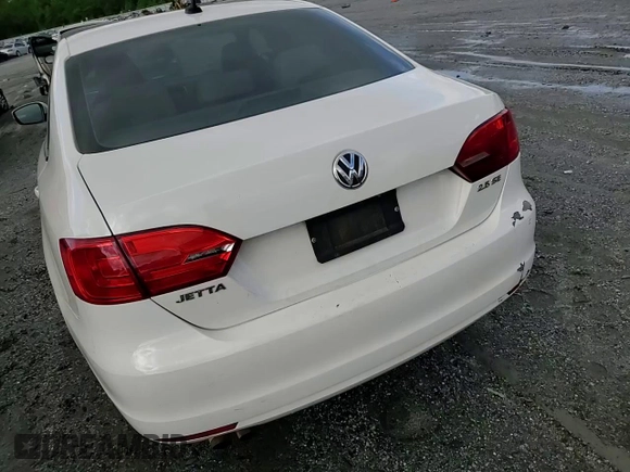 2012 Volkswagen Jetta SE with VIN 3VWDP7AJ4CM335256, listed as a Copart auction lot 57080145 with 228,239 mi miles and Salvage title. Bid and sale history available at DreamBid. Image 13.