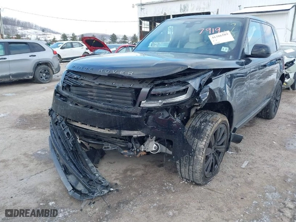 2023 Land Rover Range Rover SE with VIN SALKP9FU8PA017919, listed as a IAAI auction lot 41386589 with 23,225 mi miles. Bid and sale history available at carsss.com. Image 6.