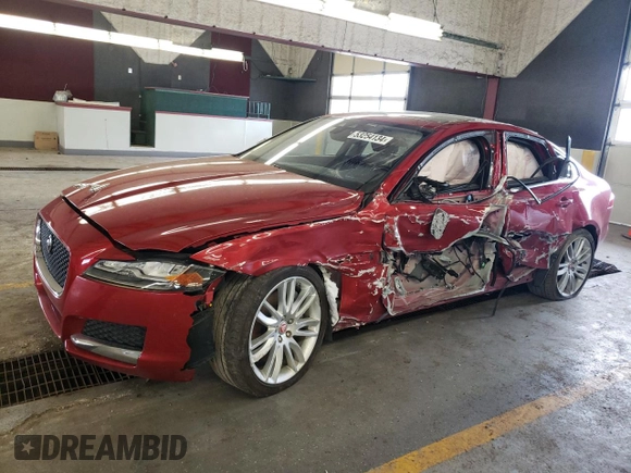 2016 Jaguar XF 35t Prestige z VIN SAJBK4BV2GCY12168, wystawiony jako Copart lot #53254134 z przebiegiem 63 524 mil mil oraz Szkoda całkowita • Salvage title. Historia ofert i sprzedaży dostępna na DreamBid. Obrazek 1.