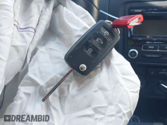 2013 Volkswagen Jetta SE с VIN 3VWDX7AJ3DM422020, выставлен на аукционе IAAI как лот 41284713 с пробегом 119 007 миль миль и . История ставок и продаж доступна на DreamBid. Изображение 11.