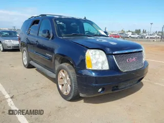 2007 GMC Yukon SLT z VIN 1GKFK13067J207037, wystawiony jako IAAI lot #41899620 z przebiegiem 211 819 mil mil oraz . Historia ofert i sprzedaży dostępna na DreamBid. Obrazek 1.