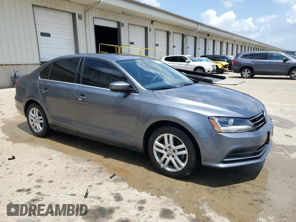 2017 Volkswagen Jetta S z VIN 3VW2B7AJXHM313582, wystawiony jako Copart lot #61959775 z przebiegiem 60 831 mil mil oraz Czysty tytuł • Clean title. Historia ofert i sprzedaży dostępna na DreamBid. Obrazek 4.
