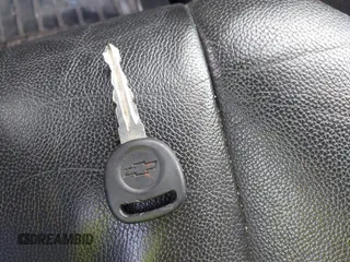 2012 Chevrolet Suburban LT z VIN 1GNSKJE74CR221767, wystawiony jako IAAI lot #42340815 z przebiegiem 219 966 mil mil oraz . Historia ofert i sprzedaży dostępna na DreamBid. Obrazek 11.