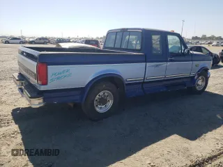 1996 Ford F-250 with VIN 1FTHX25F5TEA34031, listed as a Copart auction lot 61103364 with 168,139 mi miles and Salvage Title. Bid and sale history available at carsss.com. Image 3.