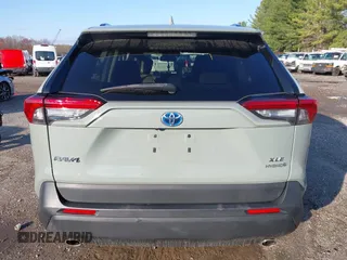 2019 Toyota RAV4 Hybrid XLE with VIN JTMRWRFV0KD013274, listed as a IAAI auction lot 41918992 with 97,850 mi miles. Bid and sale history available at carsss.com. Image 16.