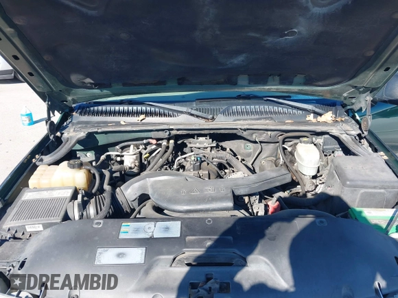 2004 Chevrolet Suburban LS with VIN 3GNEC16Z24G316520, listed as a IAAI auction lot 41331382 with 224,006 mi miles. Bid and sale history available at carsss.com. Image 10.