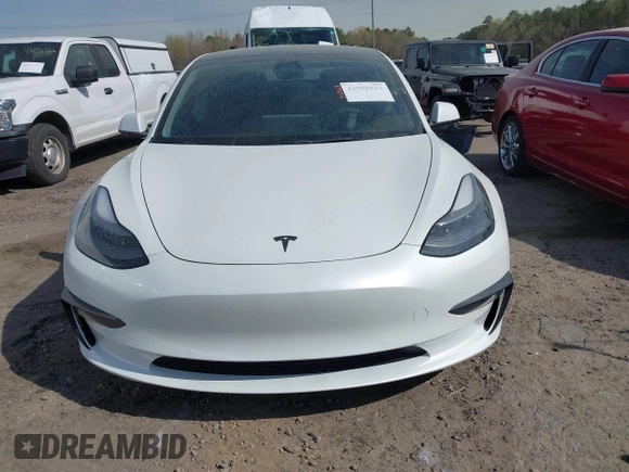 2022 Tesla Model 3 with VIN 5YJ3E1EA5NF124148, listed as a IAAI auction lot 41908884 with 45,115 mi miles. Bid and sale history available at carsss.com. Image 13.