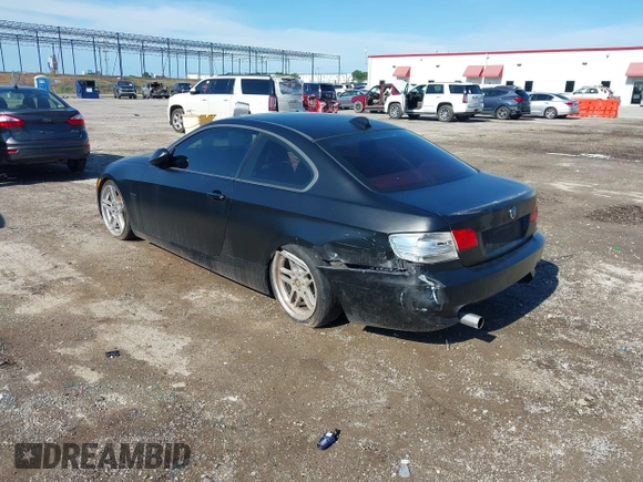 2008 BMW 3 Series 335i with VIN WBAWB73558P039588, listed as a IAAI auction lot 42450021 with 90,912 mi miles and . Bid and sale history available at DreamBid. Image 3.