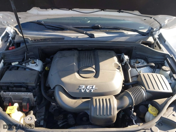 2014 Jeep Grand Cherokee Overland with VIN 1C4RJFCG8EC162271, listed as a IAAI auction lot 41827017 with 183,447 mi miles. Bid and sale history available at carsss.com. Image 10.