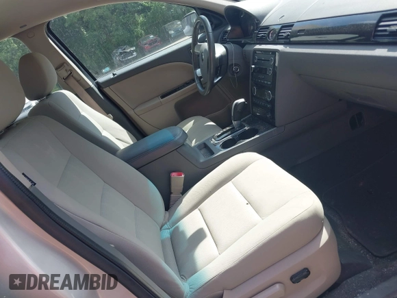 2008 Mercury Sable с VIN 1MEHM40W68G613972, выставлен на аукционе IAAI как лот 42522172 с пробегом 89 486 миль миль и . История ставок и продаж доступна на DreamBid. Изображение 5.