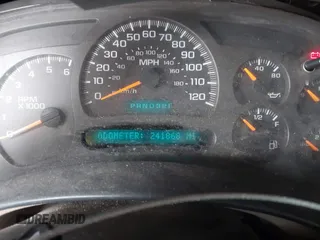 2003 Chevrolet Avalanche with VIN 3GNEC13T43G298570, listed as a IAAI auction lot 42227822 with 241,868 mi miles and . Bid and sale history available at DreamBid. Image 7.
