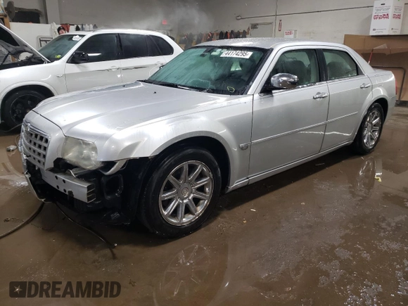 2005 Chrysler 300 with VIN 2C3JA63H25H176366, listed as a Copart auction lot 44174295 with 181,498 mi miles and Salvage Title. Bid and sale history available at carsss.com. Image 1.