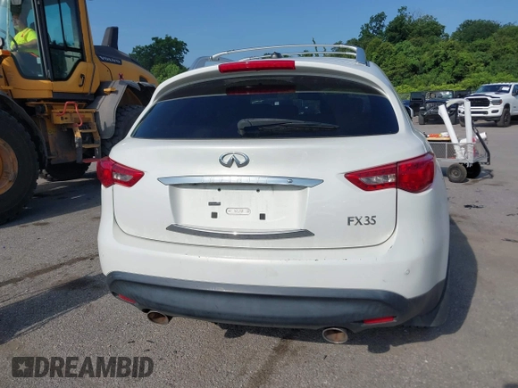 2010 Infiniti FX z VIN JN8AS1MUXAM800384, wystawiony jako IAAI lot #42458960 z przebiegiem 142 976 mil mil oraz . Historia ofert i sprzedaży dostępna na DreamBid. Obrazek 16.
