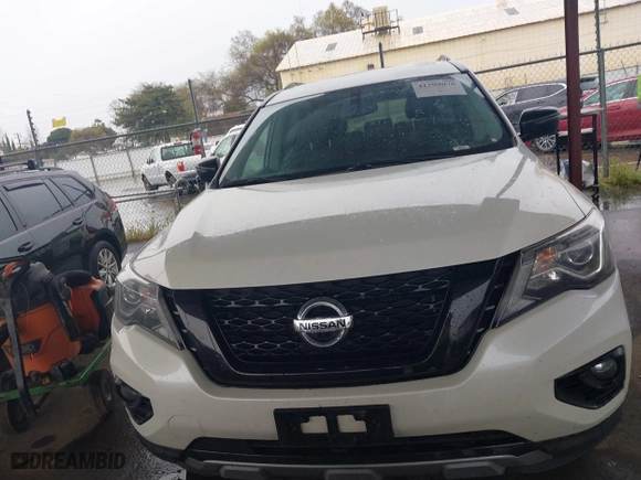 2020 Nissan Pathfinder SL with VIN 5N1DR2CN6LC634180, listed as a IAAI auction lot 41799070 with 31,682 mi miles. Bid and sale history available at carsss.com. Image 12.