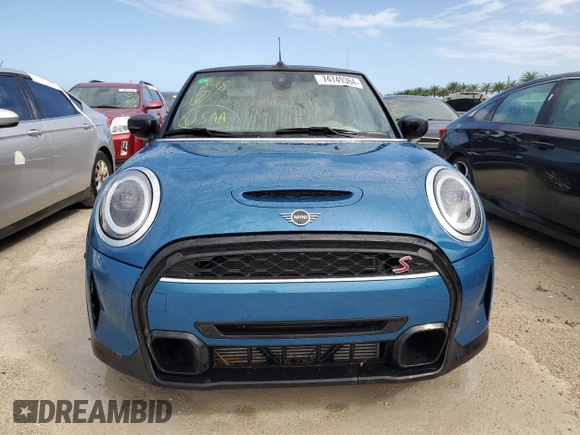 2022 MINI Convertible Cooper S z VIN WMW43DL03N3N64966, wystawiony jako Copart lot #74749364 z przebiegiem Nie podano mil oraz Nie do naprawy • Non repairable. Historia ofert i sprzedaży dostępna na DreamBid. Obrazek 5.