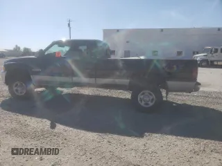 2000 Dodge Ram 2500 with VIN 1B7KF2365YJ117078, listed as a Copart auction lot 74572804 with 0 mi miles and Salvage Title. Bid and sale history available at carsss.com. Image 2.