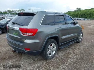 2011 Jeep Grand Cherokee Laredo with VIN 1J4RR4GG3BC718953, listed as a IAAI auction lot 39421353 with 1 mi miles. Bid and sale history available at carsss.com. Image 4.