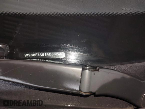 2010 Volkswagen Touareg VR6 z VIN WVGBF7A91AD002407, wystawiony jako IAAI lot #42369975 z przebiegiem 95 504 mil mil oraz . Historia ofert i sprzedaży dostępna na DreamBid. Obrazek 9.