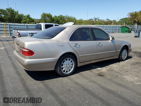2000 Mercedes-Benz E 320 with VIN WDBJF65J4YB060708, listed as a Copart auction lot 54981615 with 71,036 mi miles and Clean Title. Bid and sale history available at DreamBid. Image 3.