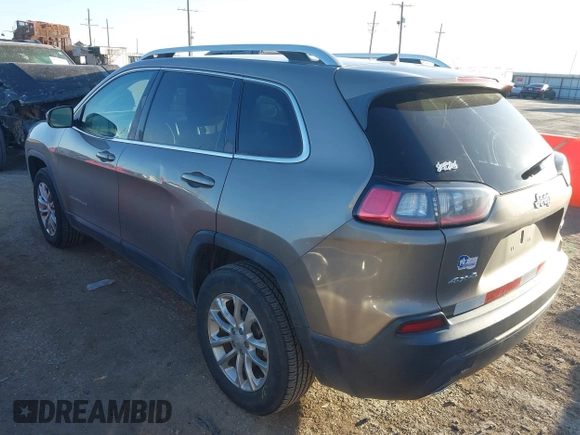 2019 Jeep Cherokee Latitude with VIN 1C4PJMCX7KD127657, listed as a IAAI auction lot 41756436 with 117,483 mi miles. Bid and sale history available at carsss.com. Image 3.