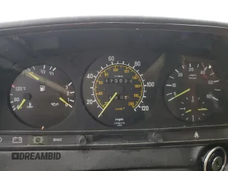 1984 Mercedes-Benz 300 D с VIN WDBAB33A4EA064403, выставлен на аукционе Copart как лот 57552434 с пробегом 173 024 миль миль и На запчасти • Non repairable. История ставок и продаж доступна на DreamBid. Изображение 9.