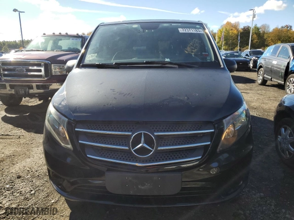 2018 Mercedes-Benz Metris Passenger Van with VIN WD4PG2EE1J3352214, listed as a Copart auction lot 72371183 with 152,164 mi miles. Bid and sale history available at carsss.com. Image 5.