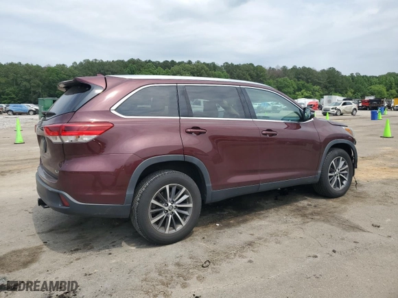 2019 Toyota Highlander SE with VIN 5TDKZRFH4KS348934, listed as a Copart auction lot 53973054 with 46,556 mi miles and Salvage Title. Bid and sale history available at carsss.com. Image 3.