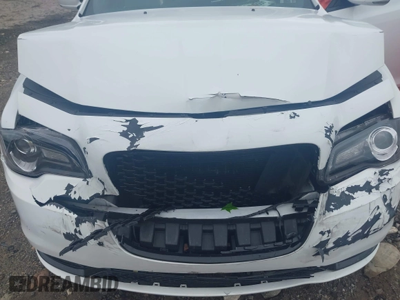 2021 Chrysler 300 S с VIN 2C3CCABT4MH558327, выставлен на аукционе IAAI как лот 41973134 с пробегом 58 216 миль миль и . История ставок и продаж доступна на DreamBid. Изображение 6.