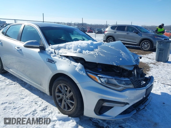 2020 Kia Optima LX z VIN 5XXGT4L30LG382312, wystawiony jako IAAI lot #41272843 z przebiegiem 118 633 mil mil oraz . Historia ofert i sprzedaży dostępna na DreamBid. Obrazek 6.