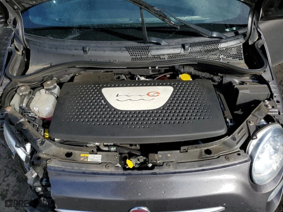 2016 FIAT 500e with VIN 3C3CFFGE2GT113725, listed as a Copart auction lot 47973665 with 29,806 mi miles and Salvage Title. Bid and sale history available at carsss.com. Image 13.