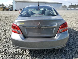 2017 Mitsubishi Mirage ES z VIN ML32F3FJXHHF13803, wystawiony jako Copart lot #52247305 z przebiegiem 70 396 mil mil oraz Szkody całkowita. Historia ofert i sprzedaży dostępna na DreamBid. Obrazek 6.