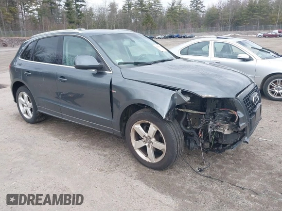 2012 Audi Q5 3.2L Premium Plus with VIN WA1DKAFPXCA080146, listed as a IAAI auction lot 41884166 with 231,000 mi miles. Bid and sale history available at carsss.com. Image 1.