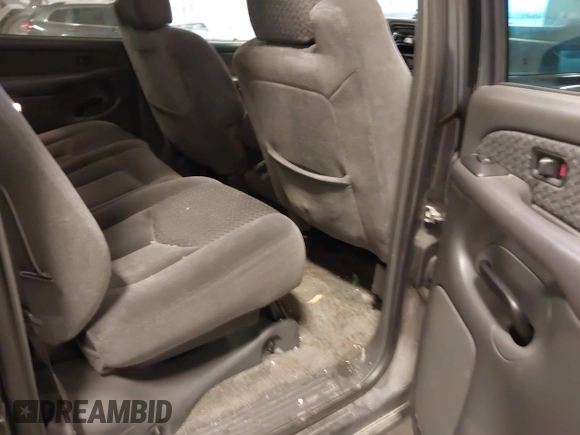 2003 Chevrolet Avalanche with VIN 3GNEC13T33G258707, listed as a IAAI auction lot 41911535 with 222,046 mi miles and . Bid and sale history available at DreamBid. Image 8.